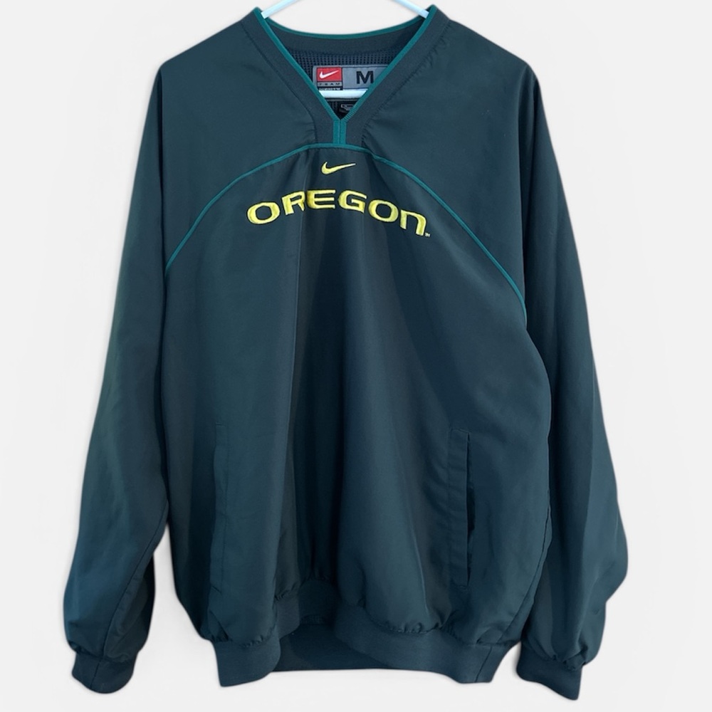 Nike Dark Green Size Medium Pullover with Yellow Oregon Script